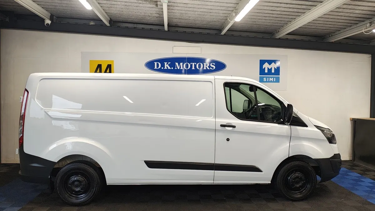 FORD TRANSIT CUSTOM - Image 3