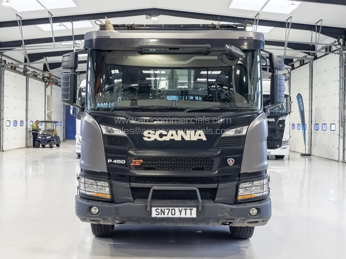 2020 SCANIA P450 XT HOOK LOADER - Image 2