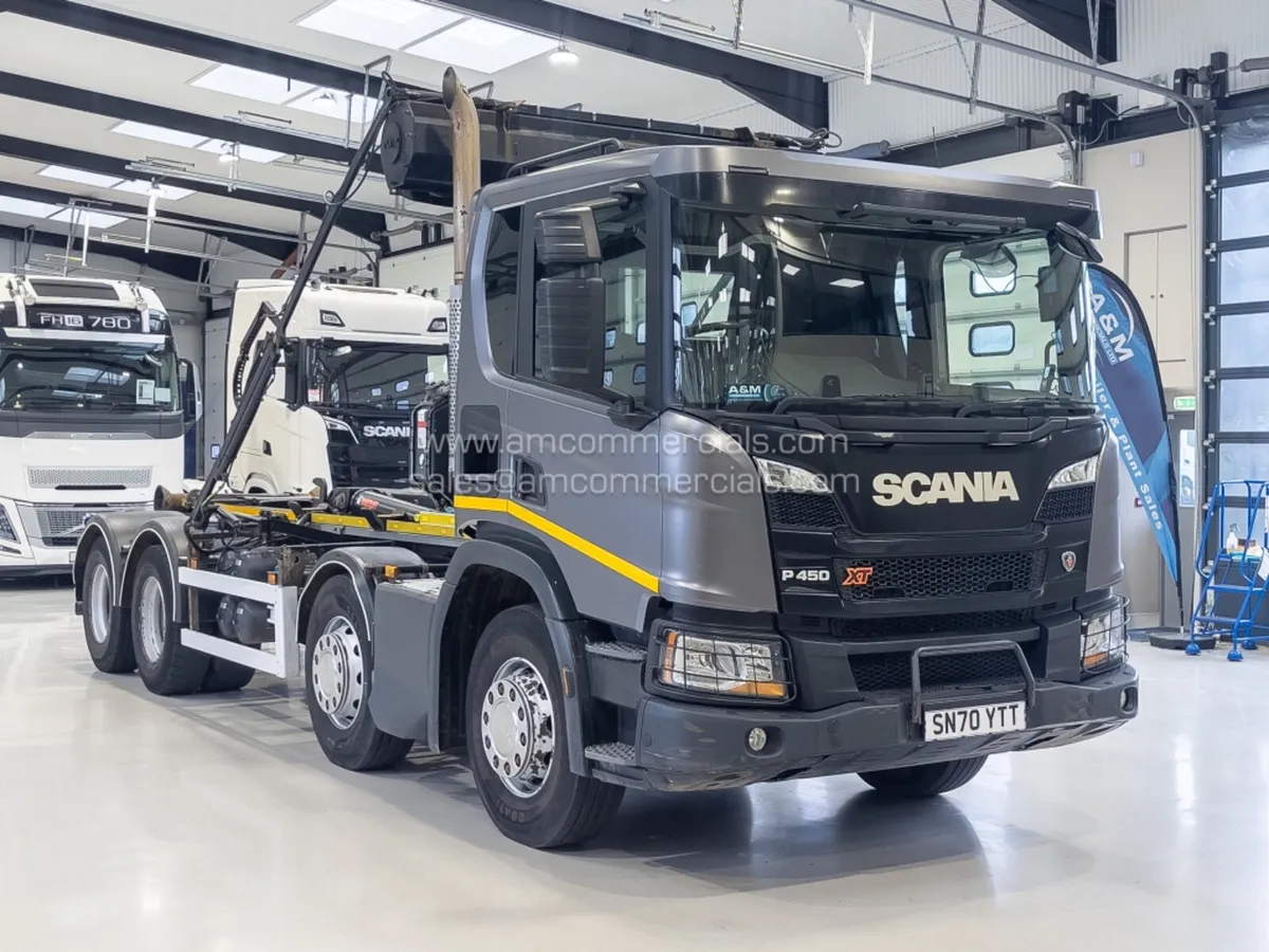 2020 SCANIA P450 XT HOOK LOADER - Image 1