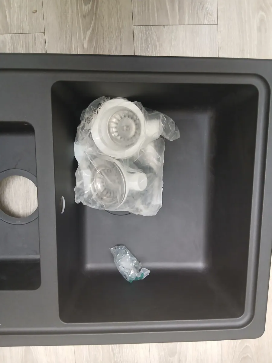 New Black composite sink unit - Image 3