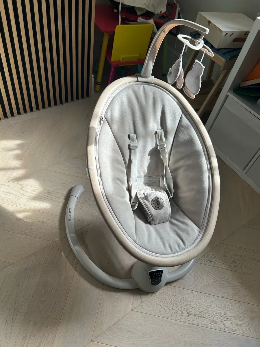 Maxi-Cosi Electric Swinging Chair