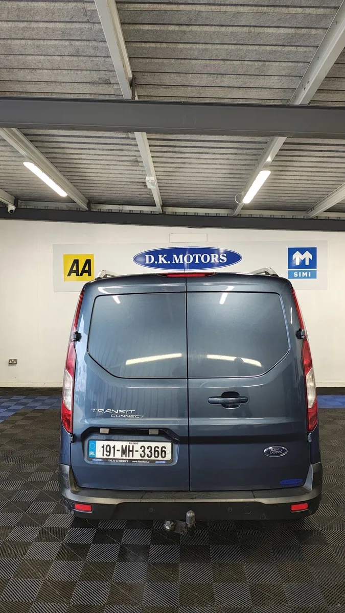 FORD TRANSIT CONNECT LIMITED EDITION - Image 2