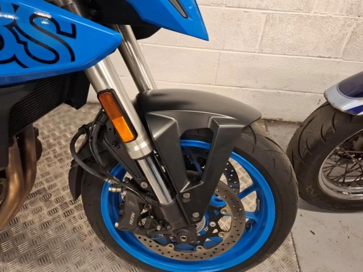 Suzuki GSX8S 2025 - Image 3
