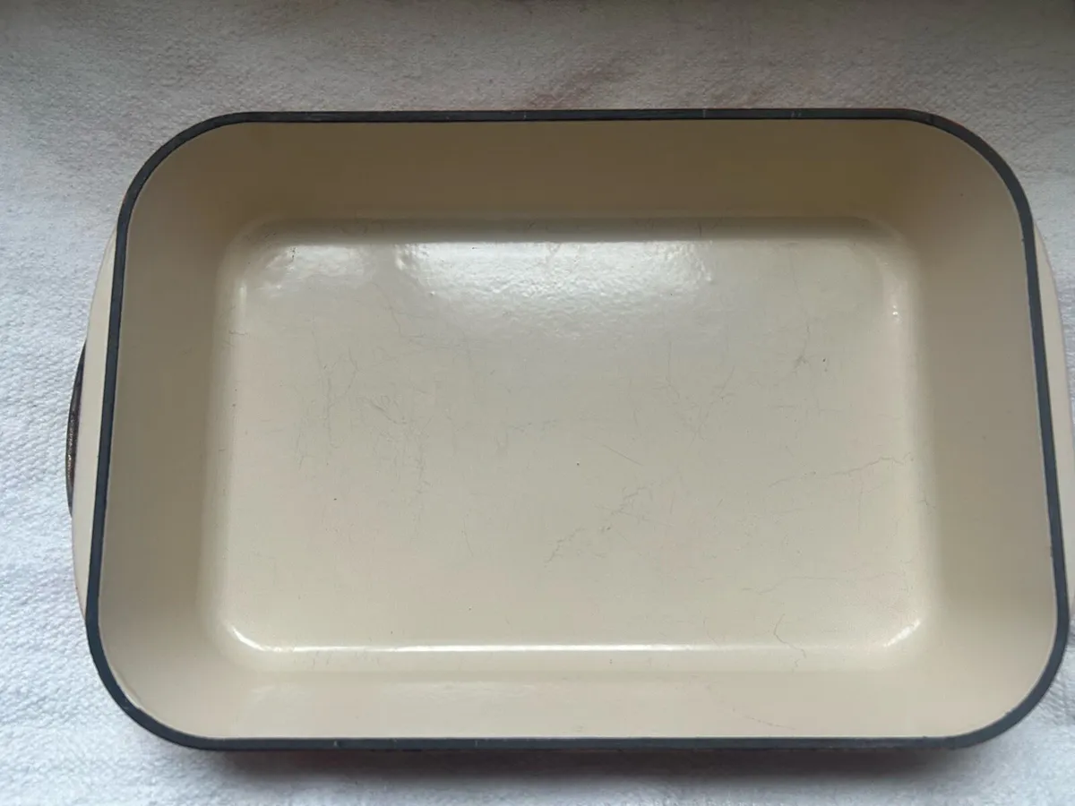 Le Creuset Roaster - Image 2