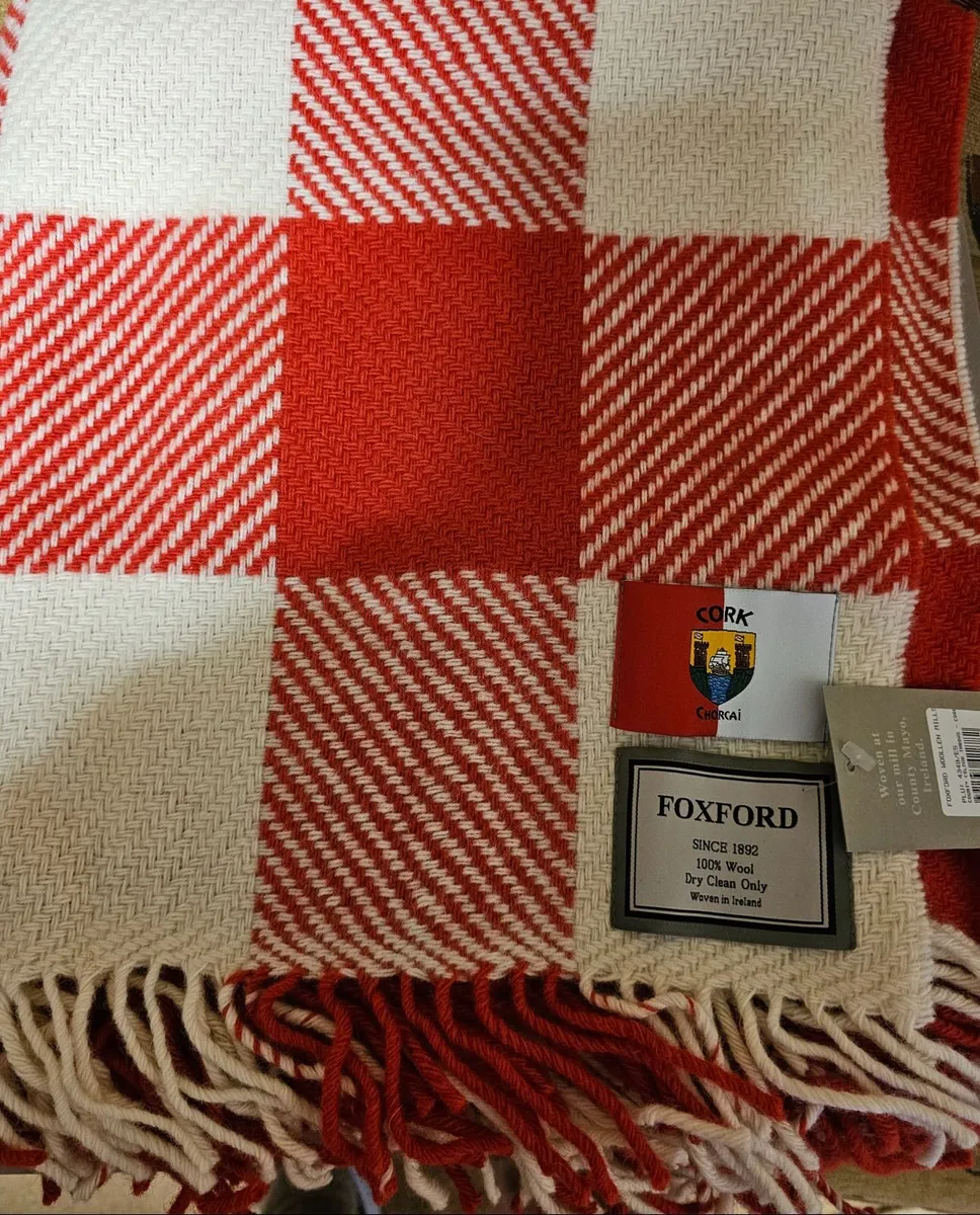 FOXFORD Throw - Image 4