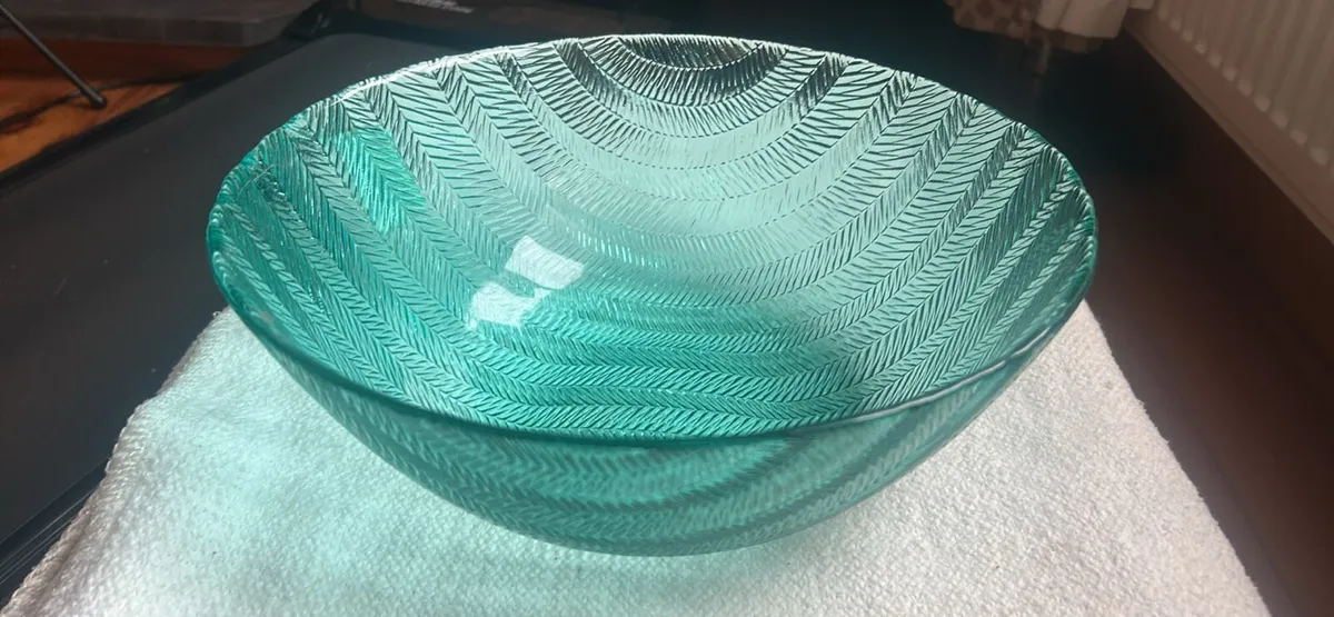Large Arcoroc Green Bowl - Image 2