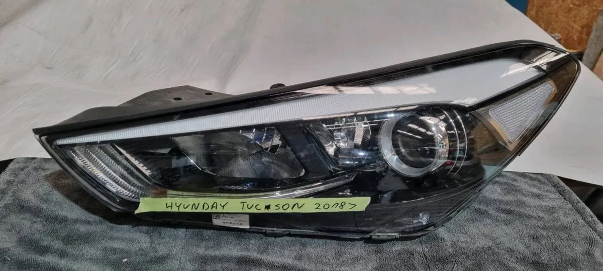 Headlights Toyota Tesla Hyundai Renault - Image 2