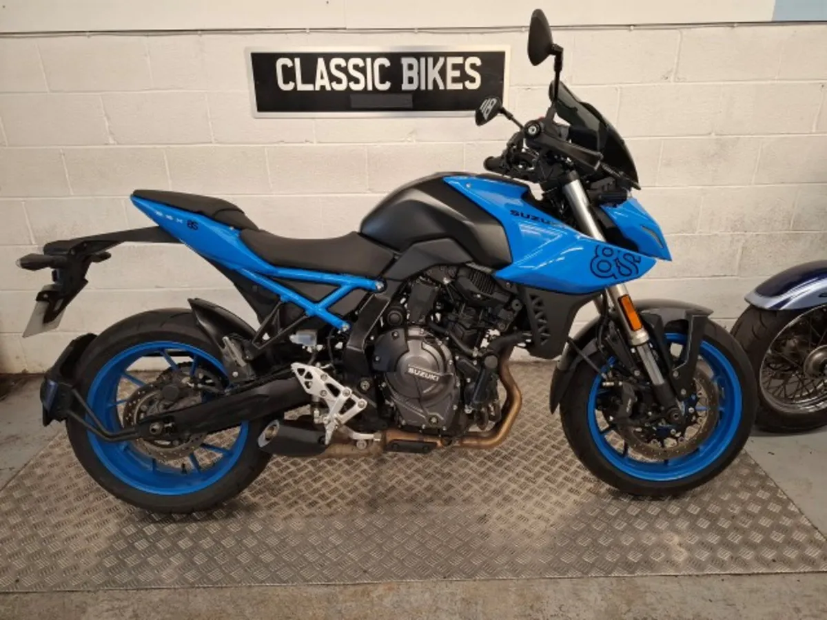 Suzuki GSX8S 2025 - Image 1