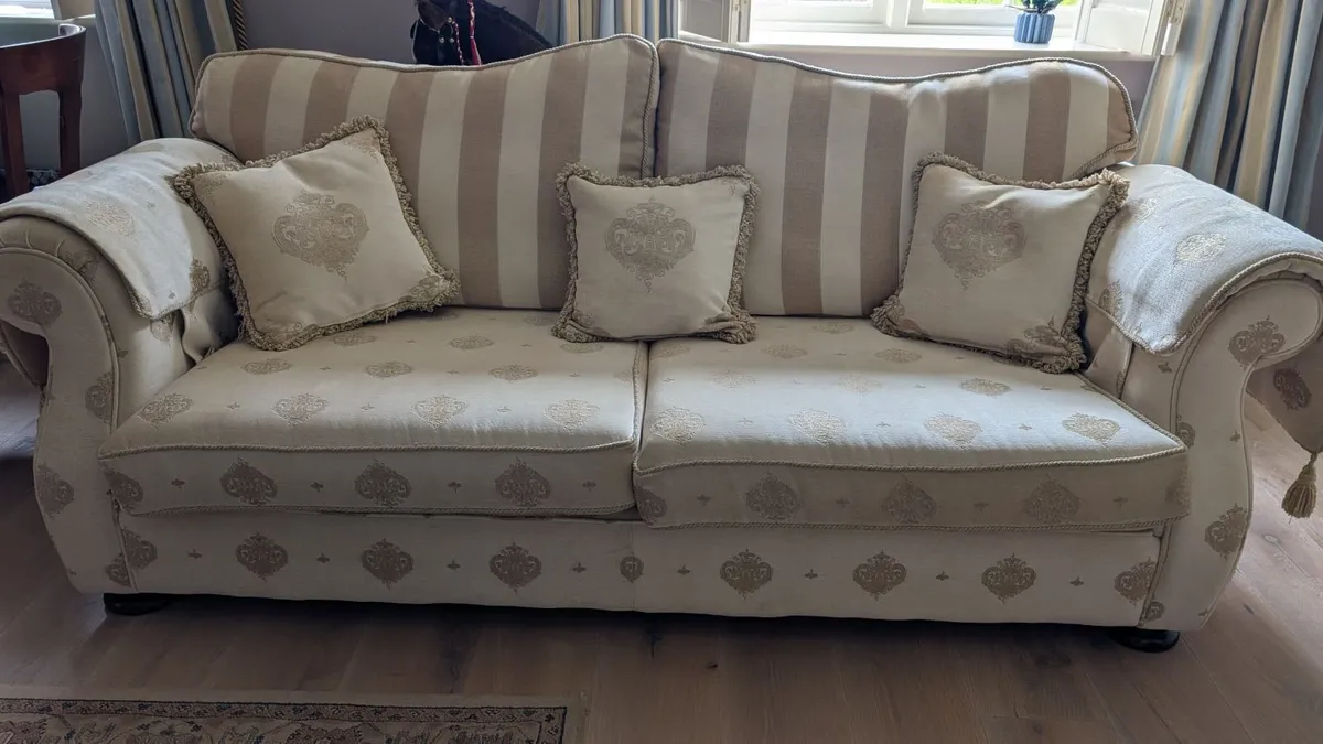 Sofa 3 seater (2) and chair - Image 2