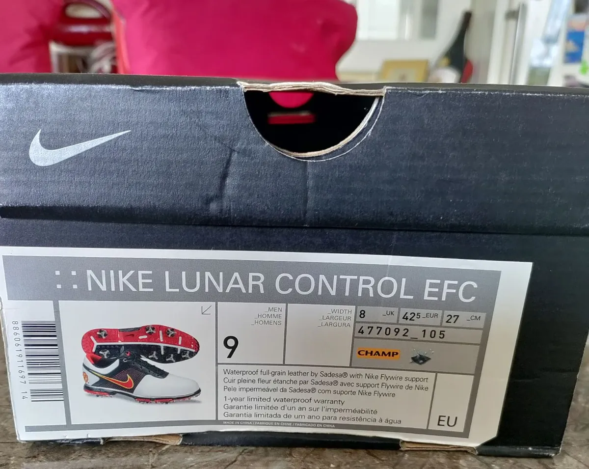 Nike Man United Golf shoes 8uk New - Image 4