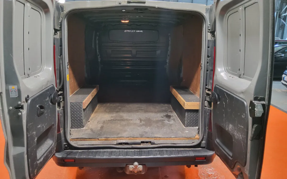 Renault Trafic 2017 - Image 4
