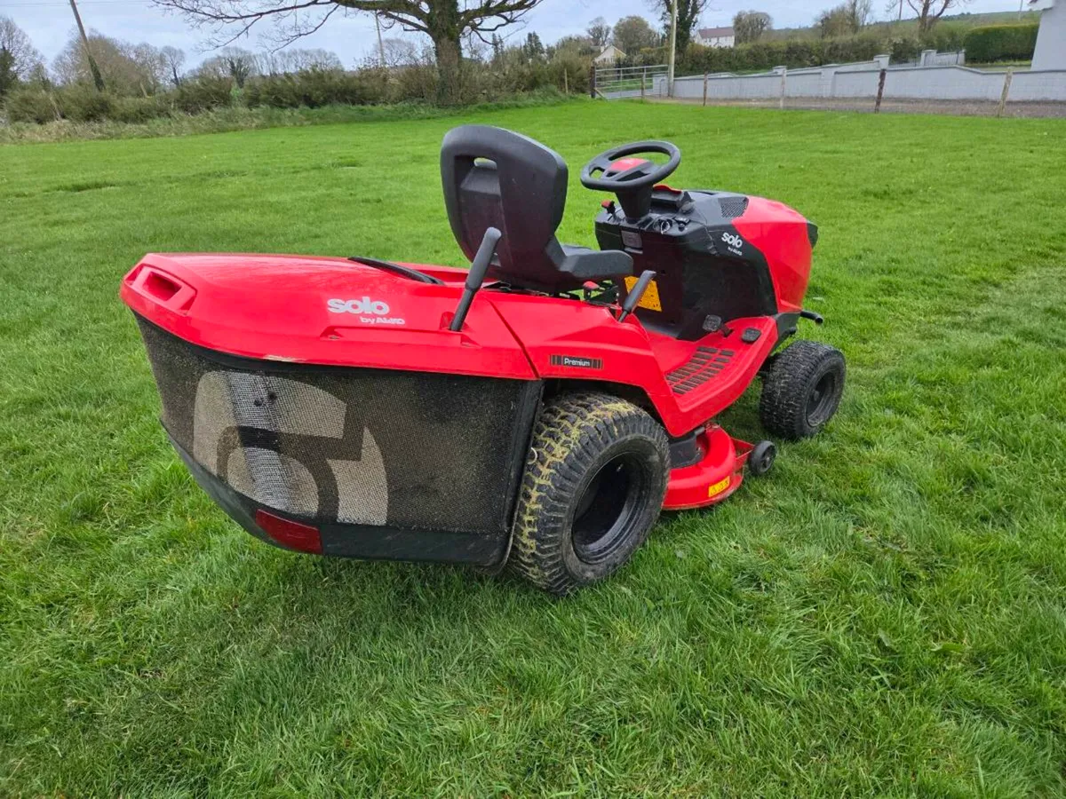 Alko Solo T22 Premium Ride-on Mower - Image 4
