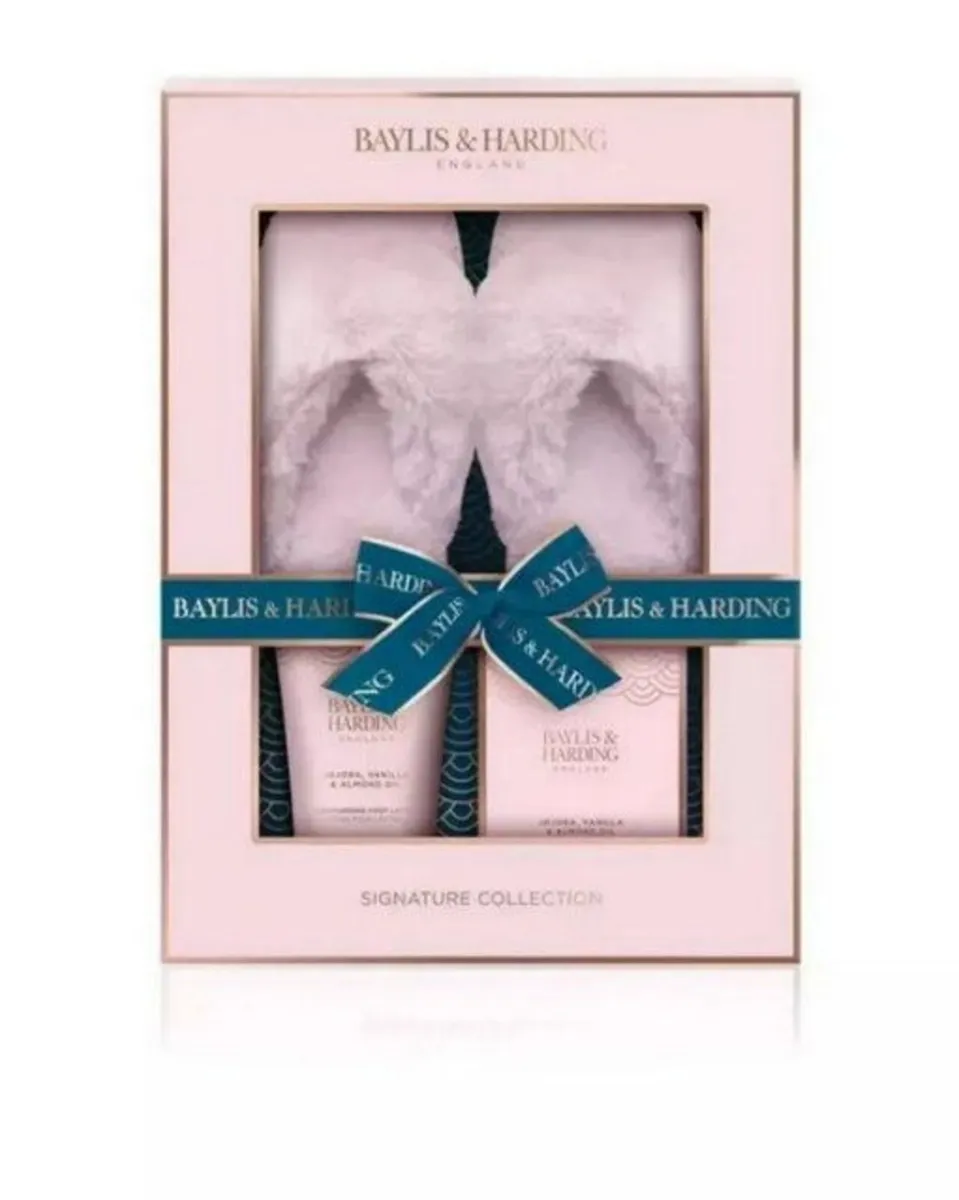 BNWT Baylis & Harding Signature Collection - Image 2