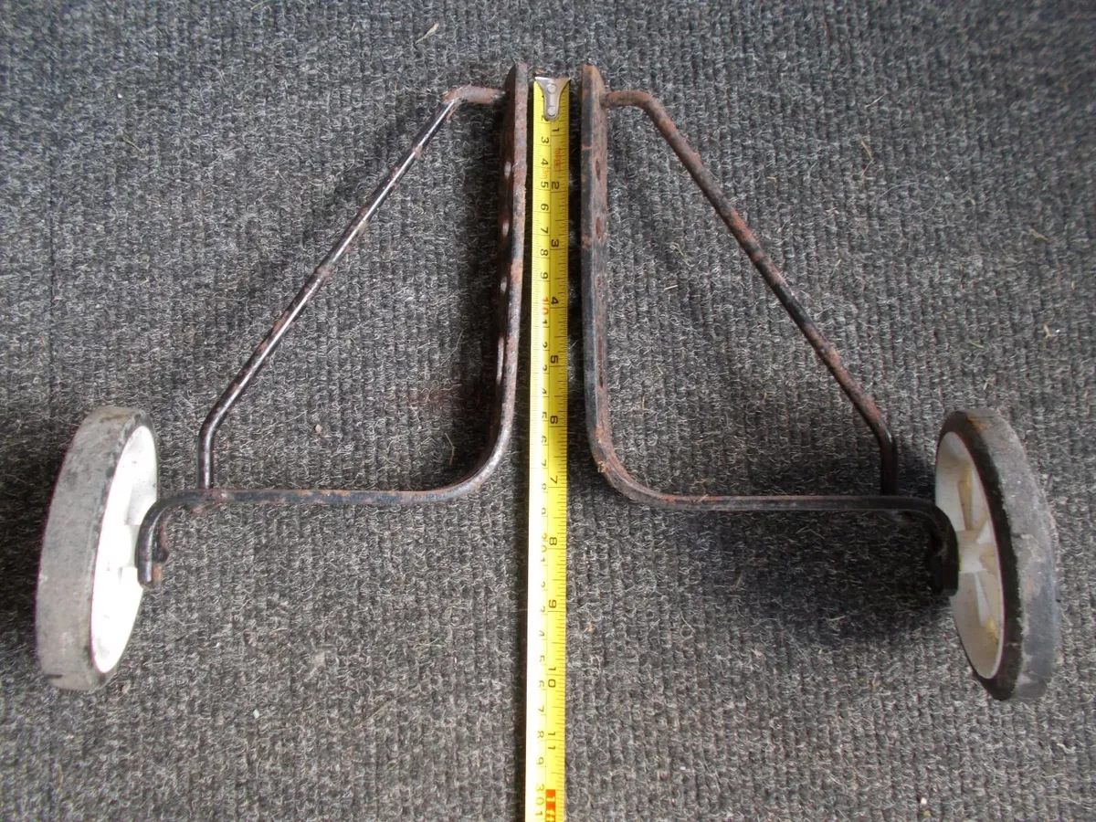 Pair of Black Stabilisers 1970's - Image 1