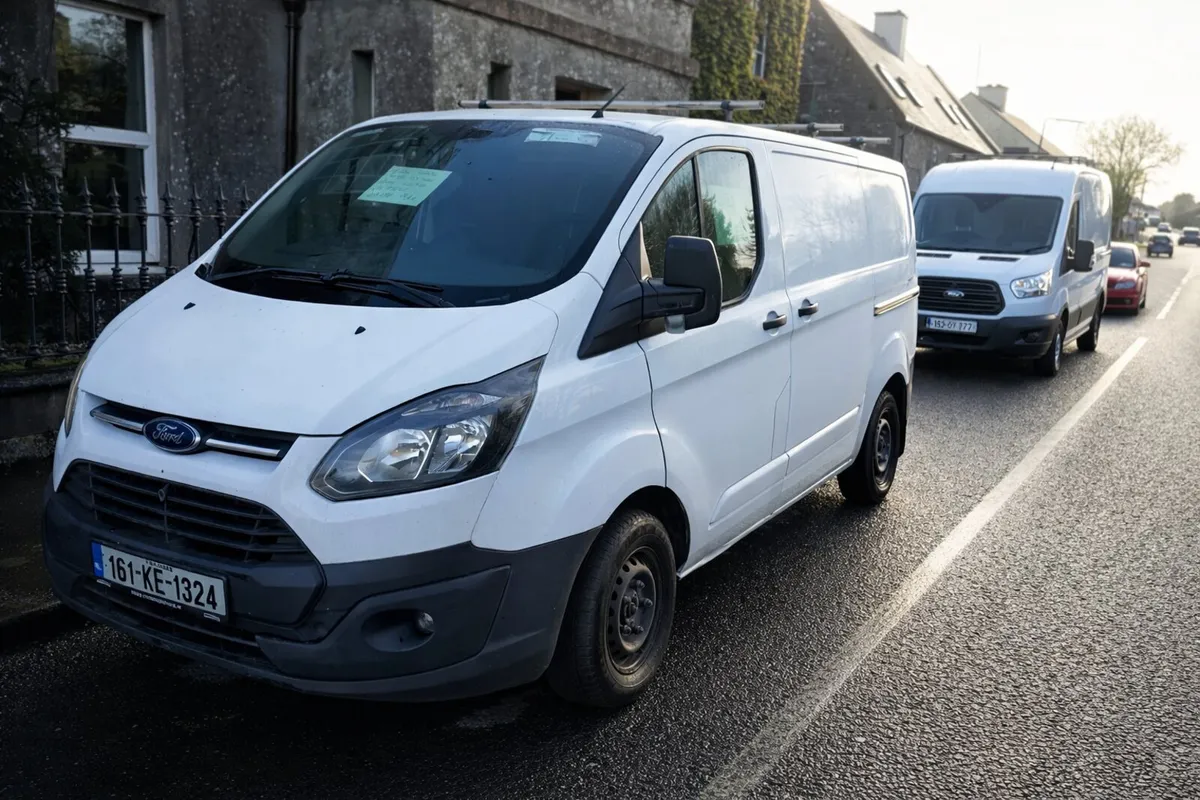 FORD TRANSIT CUSTOM NO VAT WITH RECEIPT - Image 1
