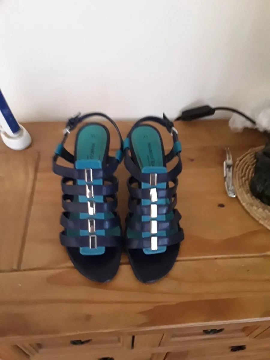 Ladies brand new designer sandals - Image 1