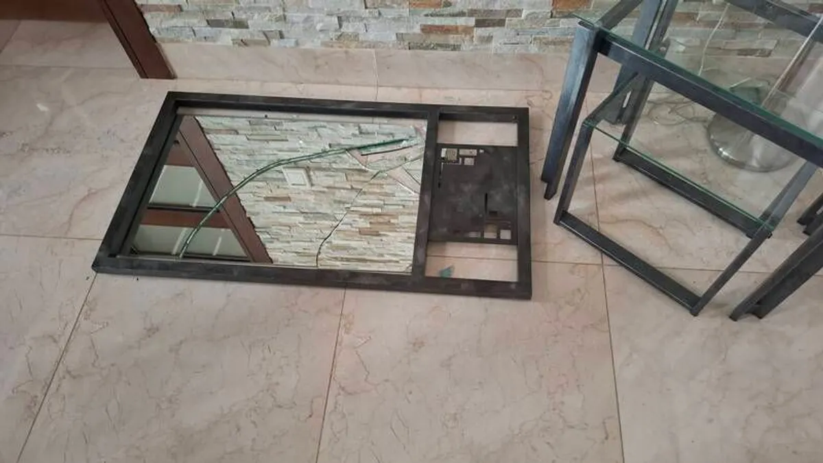 Dining table, chairs, mirror, nest of tables - Image 3