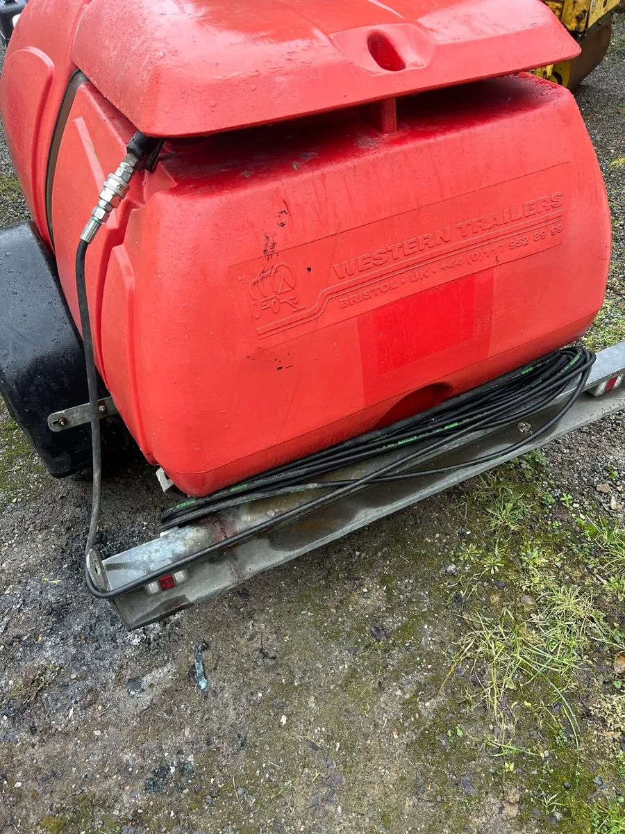 Western bowser and 2022 Honda washer - Image 3