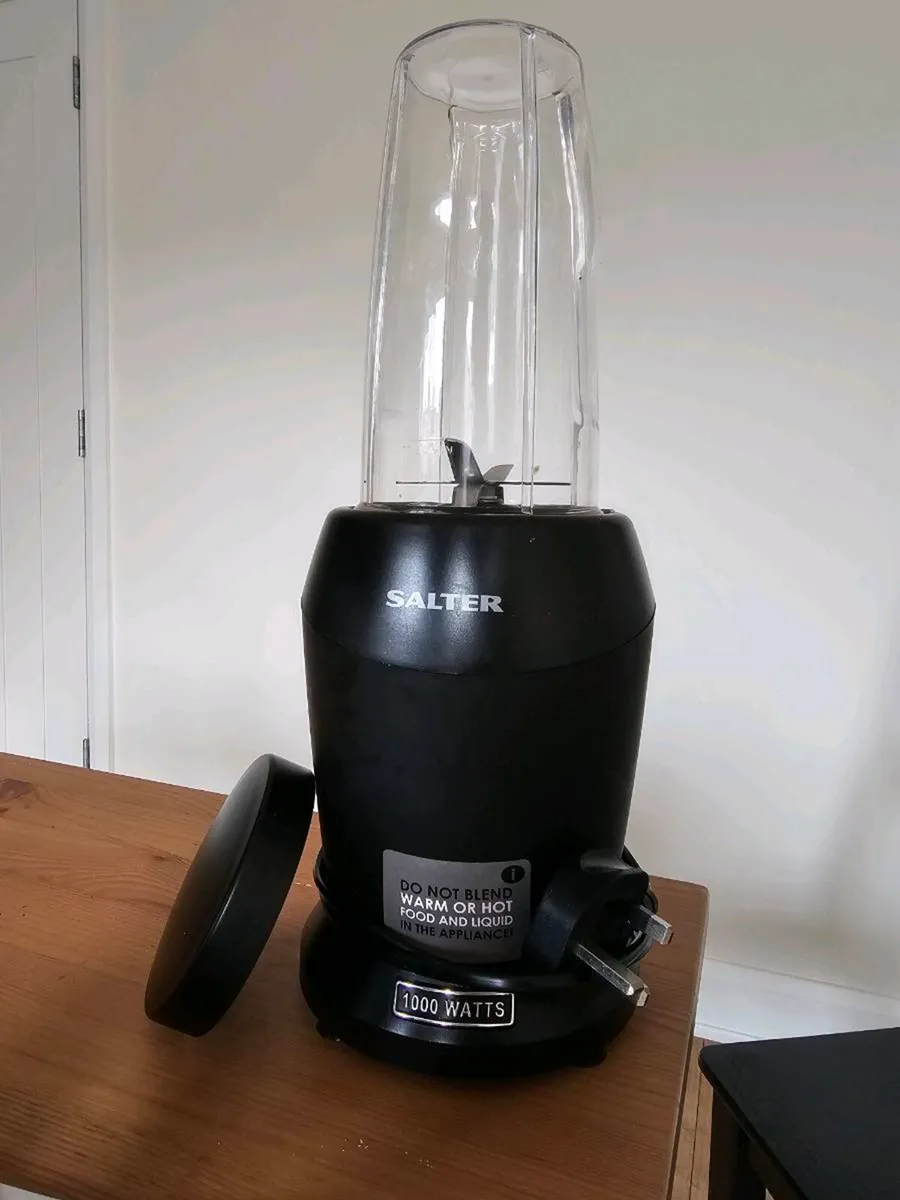 Salter blender 1000 Watts - Image 1