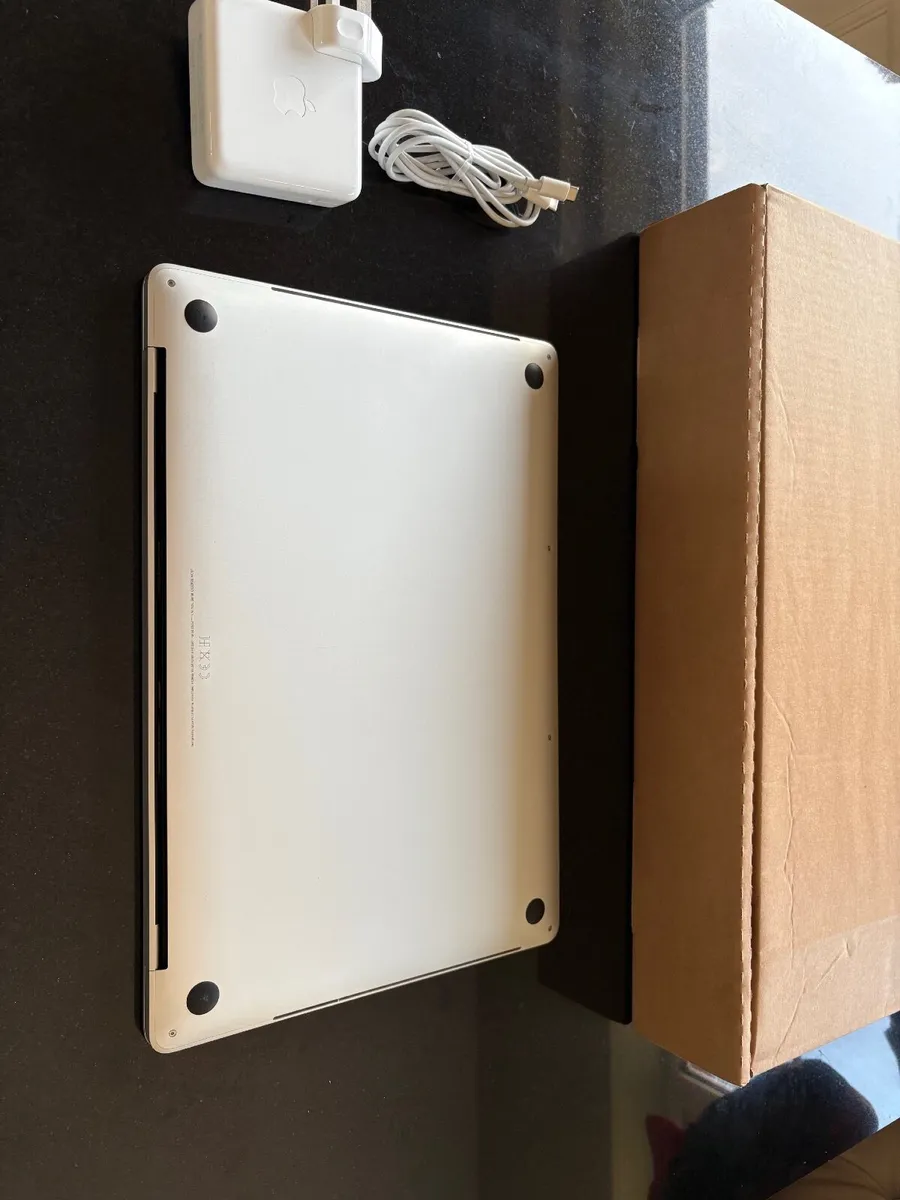 As New 16" Apple Macbook Pro Tahoe Os 512SSD|16GB - Image 2
