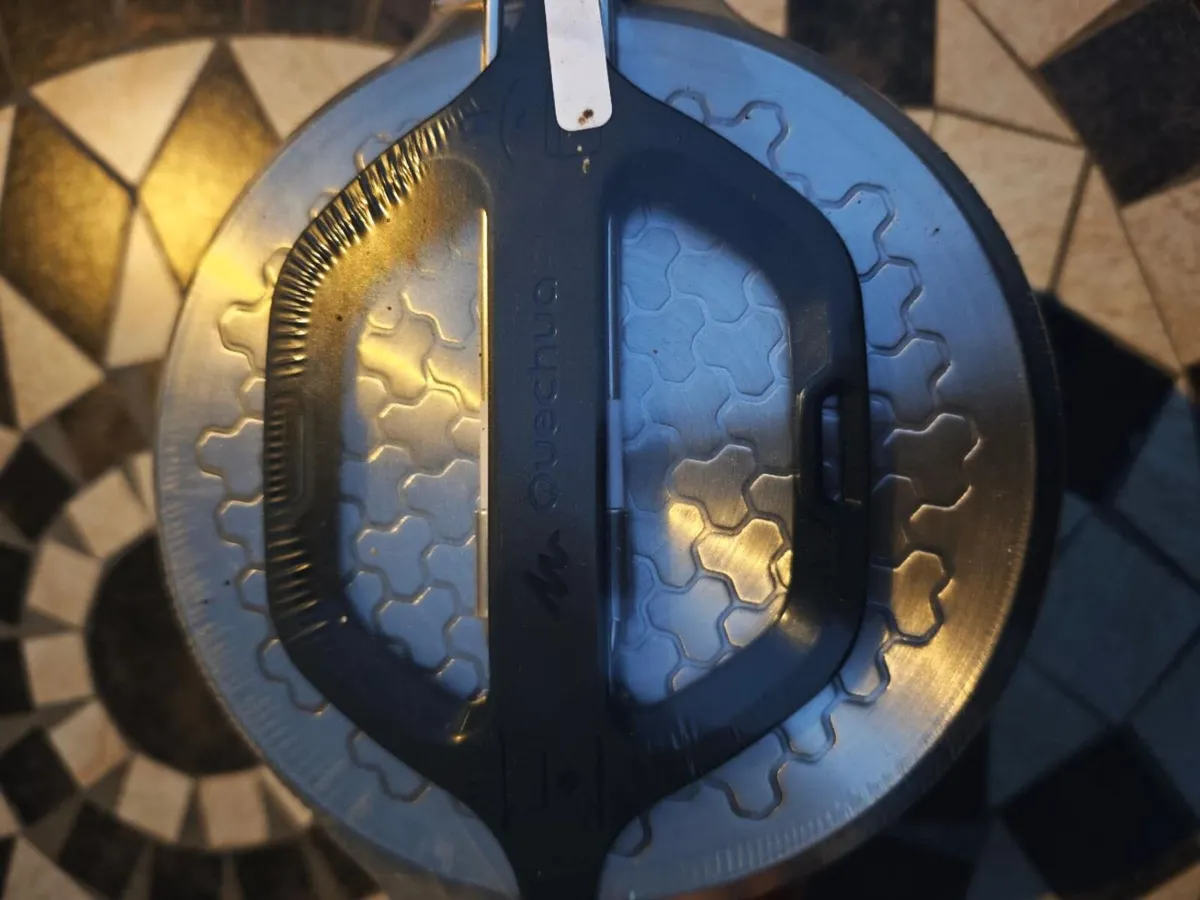 Decathlon Brandnew Unopened Camping Cookset for 4 - Image 4