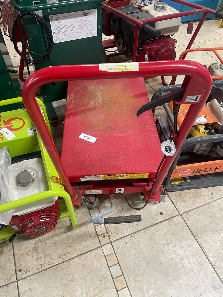 Lift table - Image 1