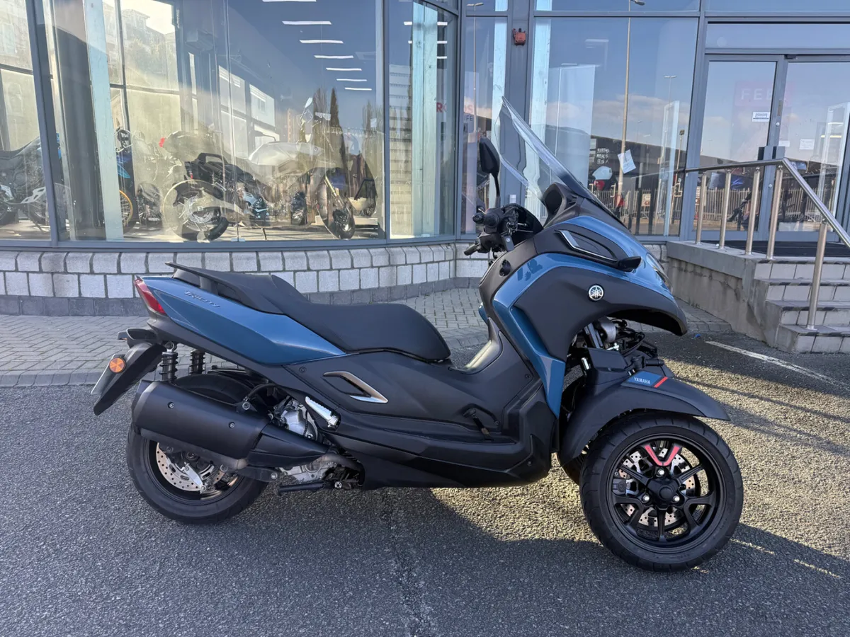 2024 Yamaha Tricity 300 - Image 1