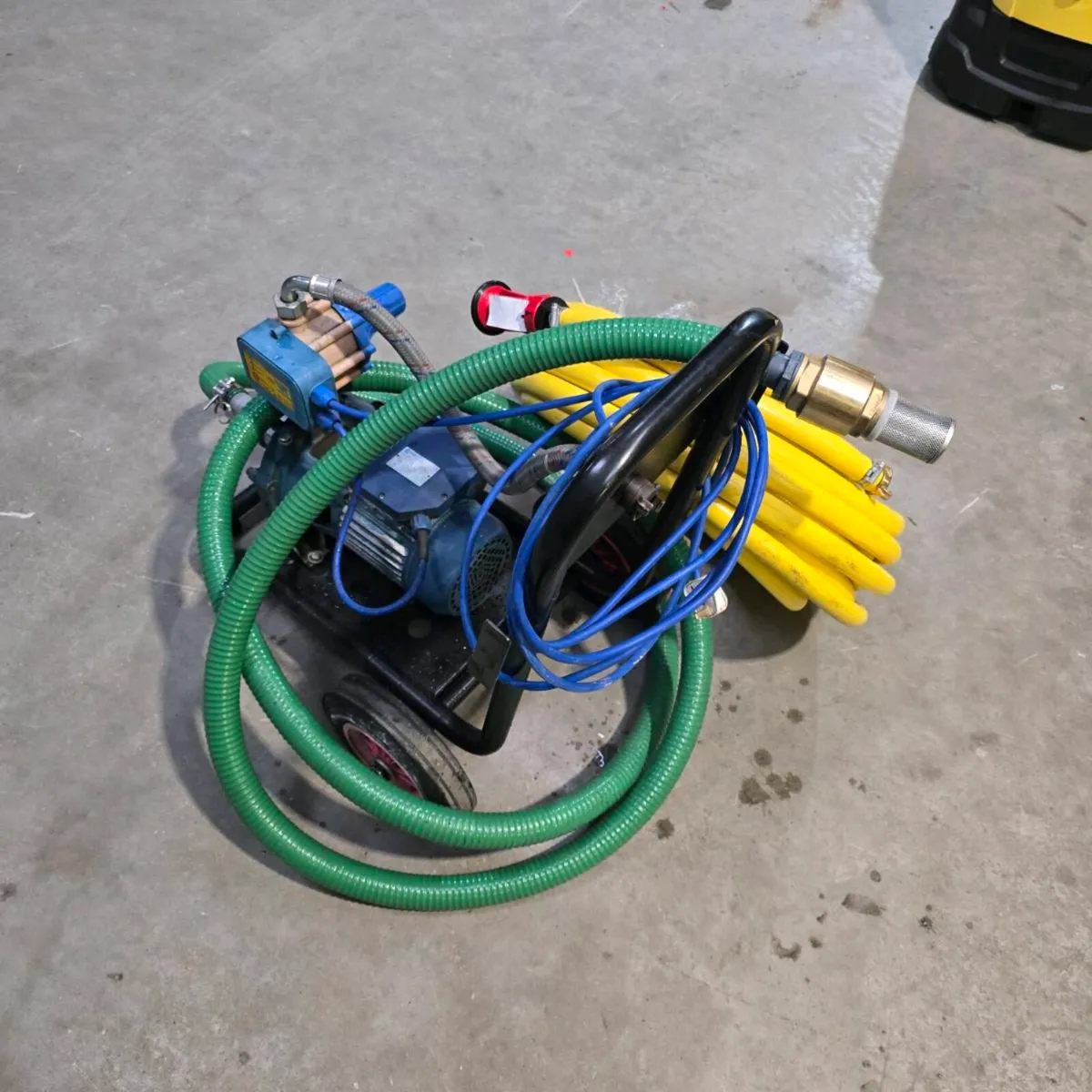 Parlour Wash Down Pump 100L/Min - Image 3