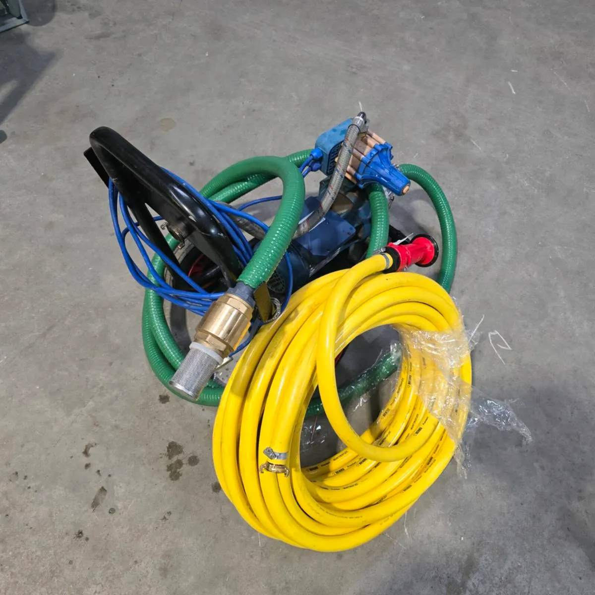 Parlour Wash Down Pump 100L/Min - Image 4