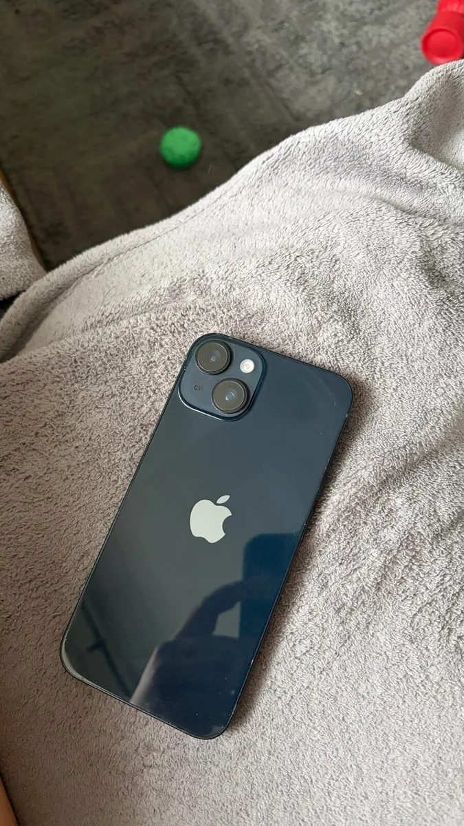 iPhone 14 - Image 1