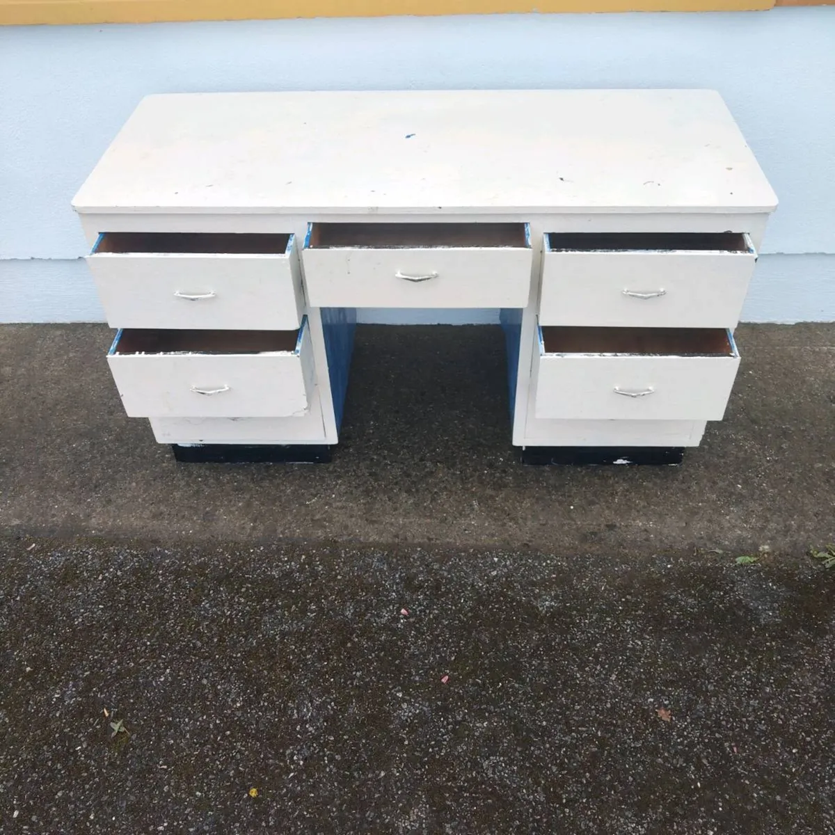 Office desk - Image 2