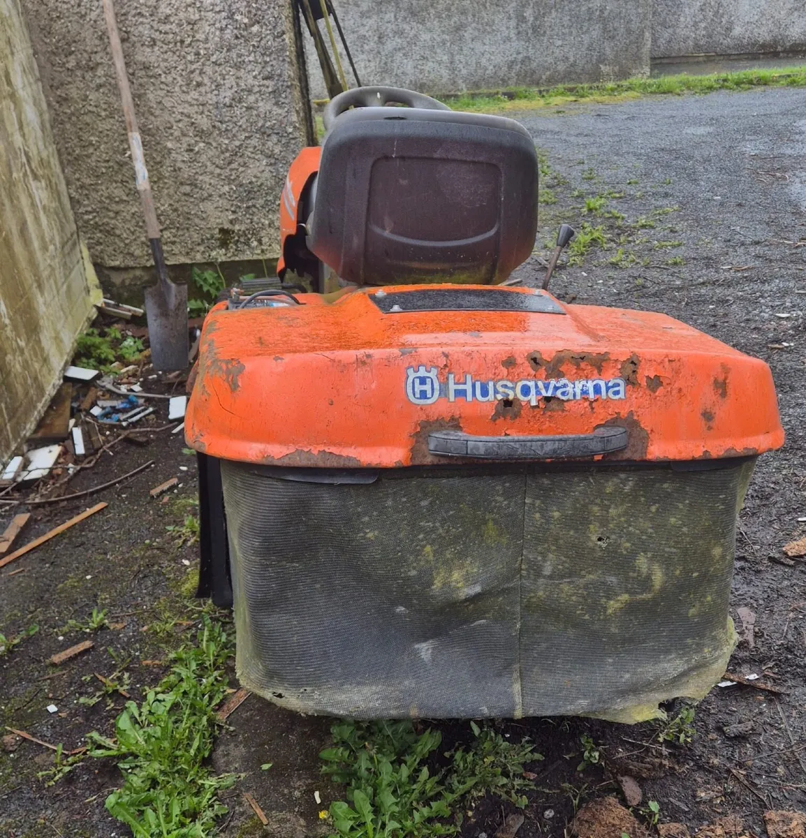 Ride on lawnmower - Image 2