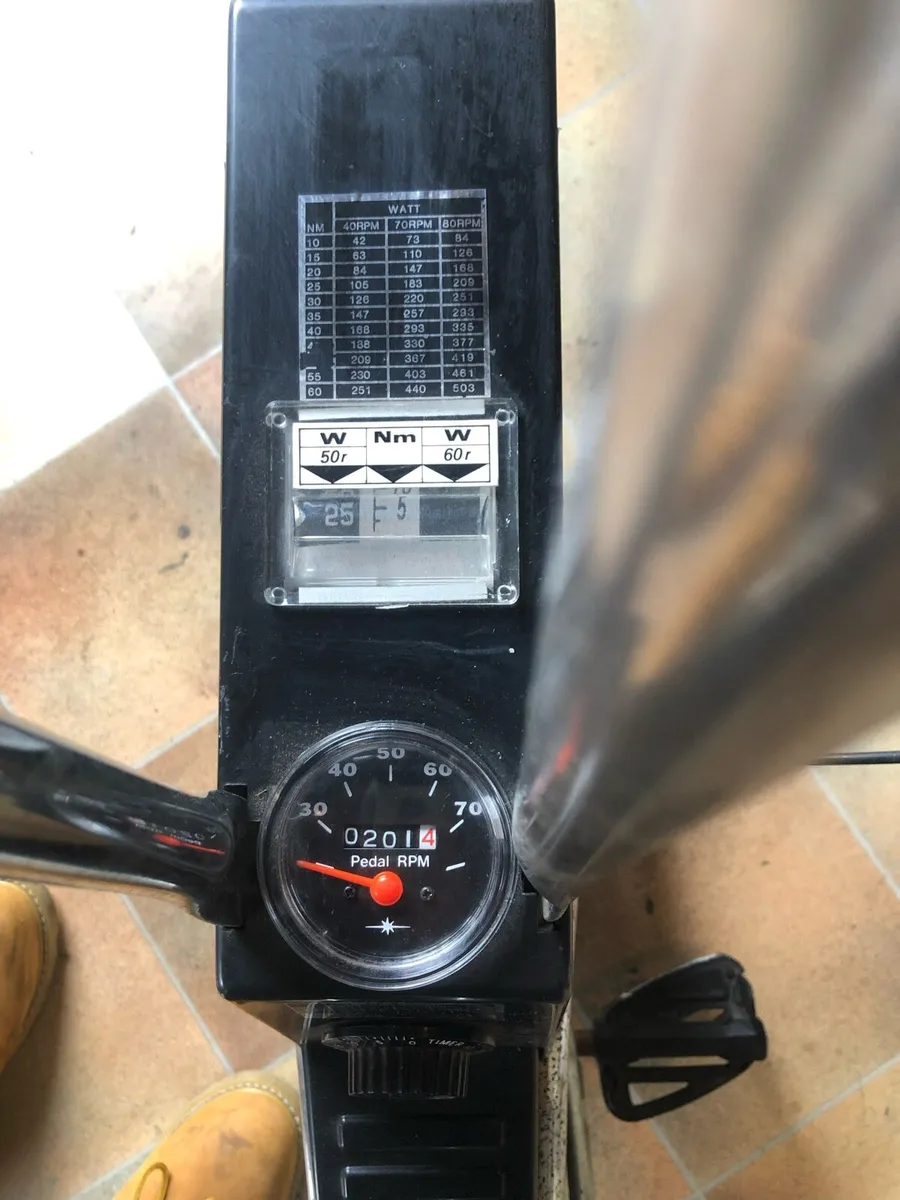 Vitamaster 850 Exercise Cycle - Image 4