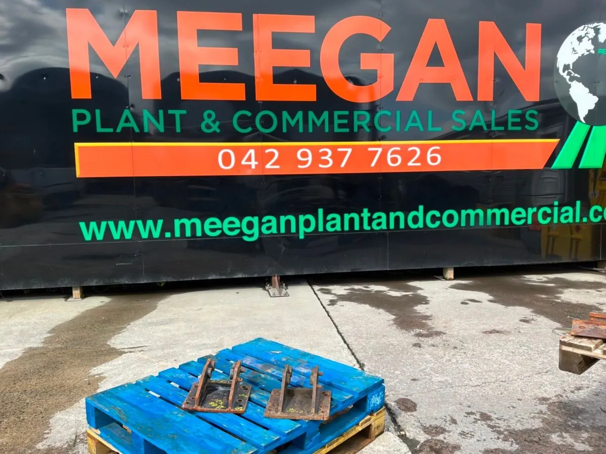 30mm QUICK HITCH HAMMER CRADLE ........001. - Image 1