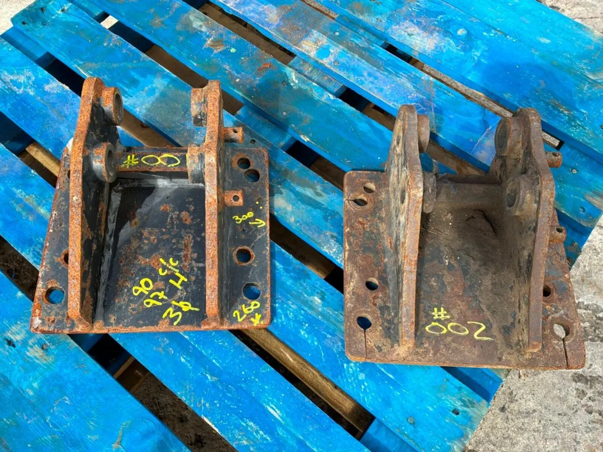 30mm QUICK HITCH HAMMER CRADLE ........001. - Image 2