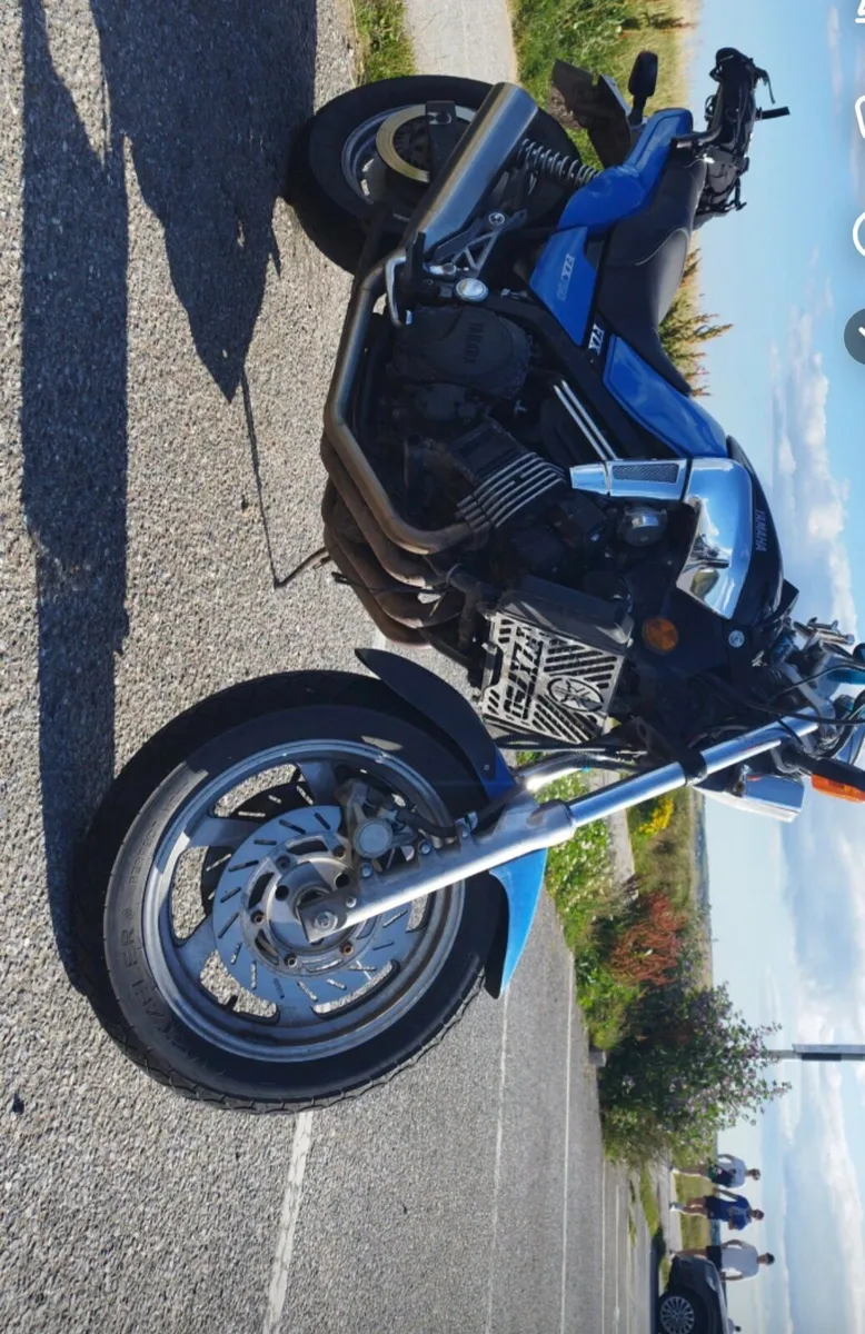 Yamaha FZX 750 - Image 4
