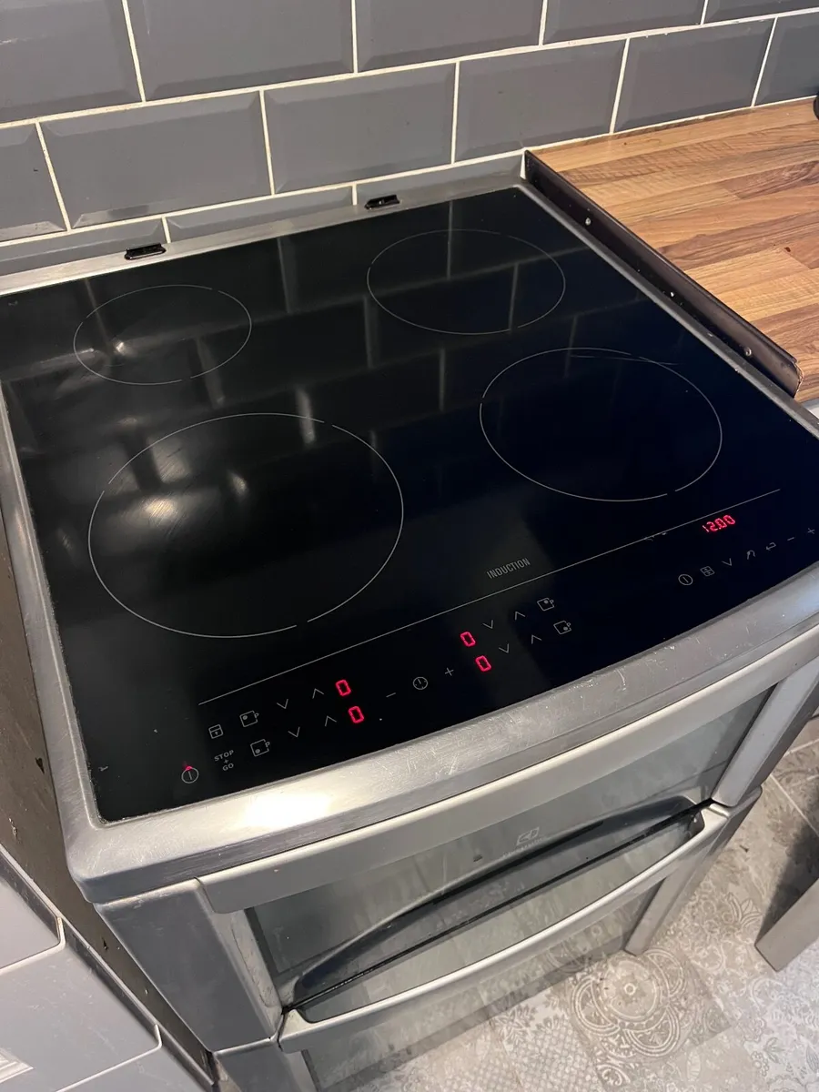 Electrolux grill and oven - Image 3