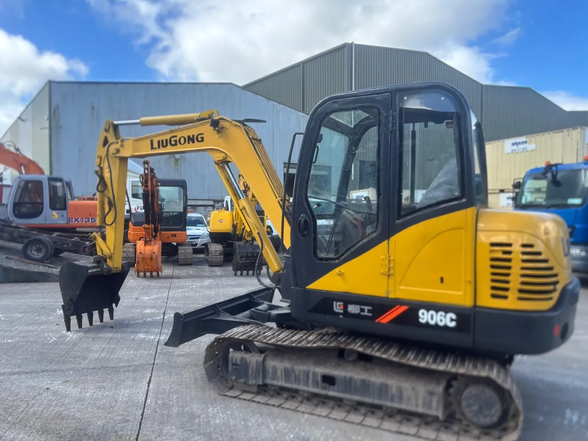 For Sale: Liugong 906C Excavator - Image 1