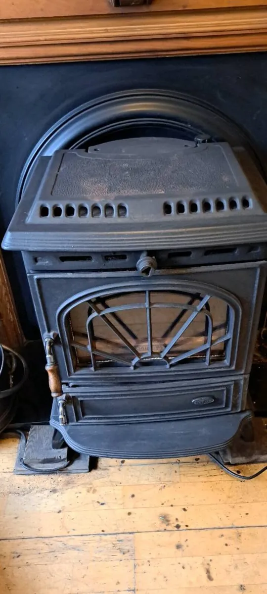 Stanley stove - Image 1