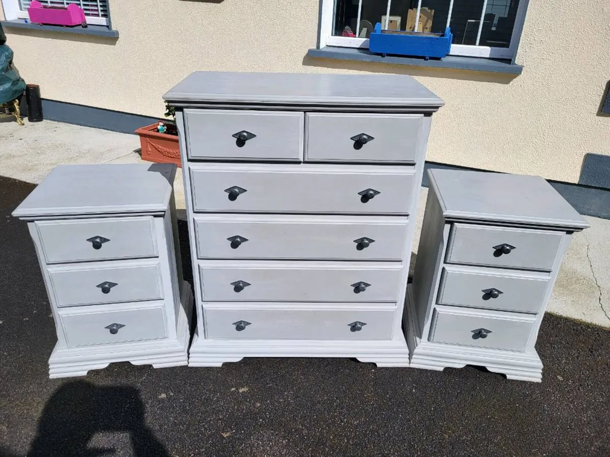 Superb set of chests of drawers - Image 1