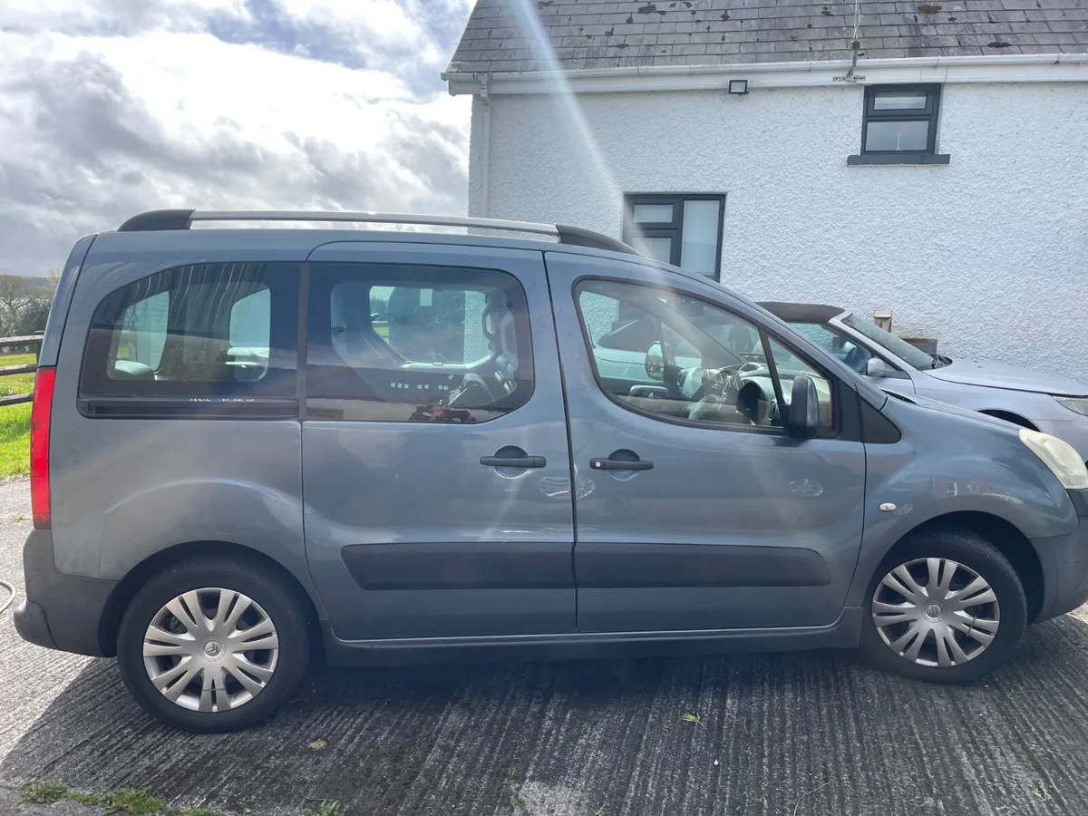 Citroen berlingo multi space 1.6 diesel - Image 1