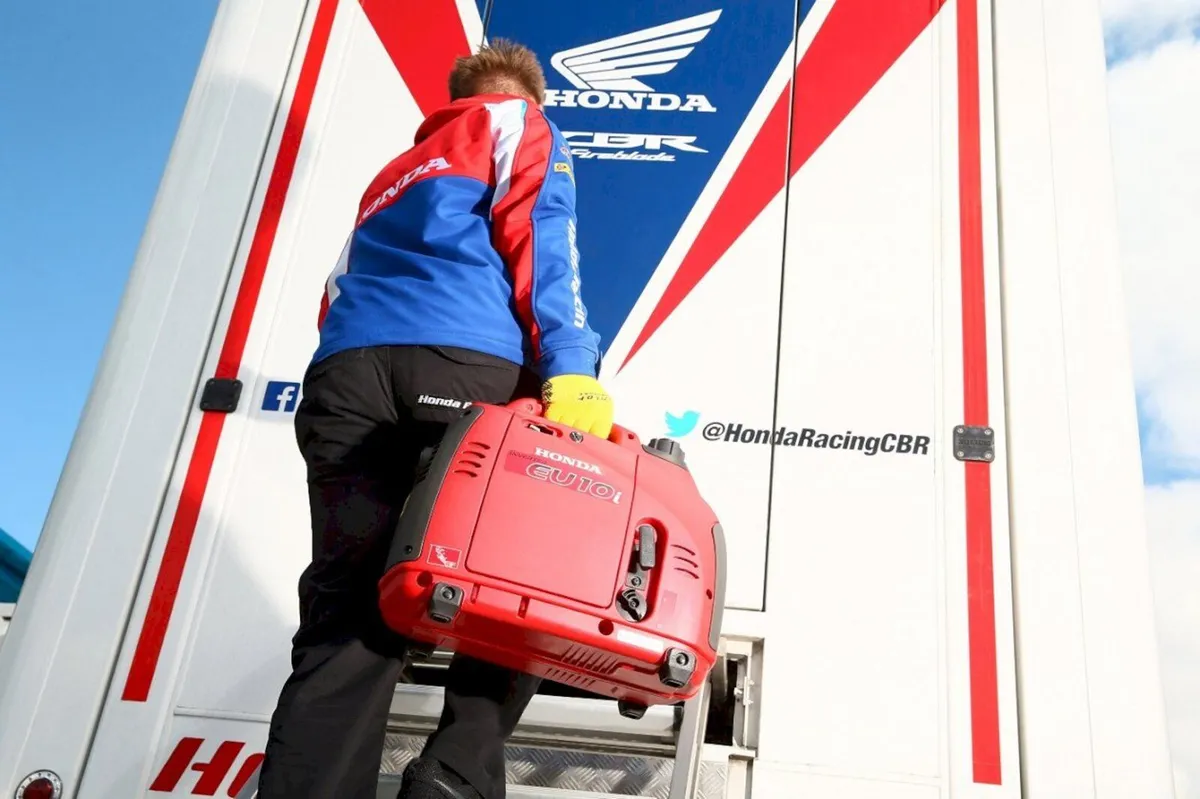 Honda EU10i Generator - Image 3