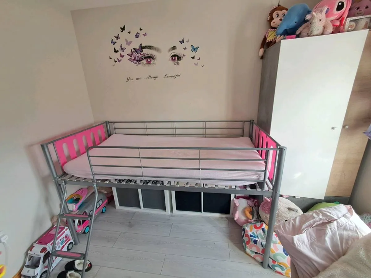 Mid Sleeper - Image 3