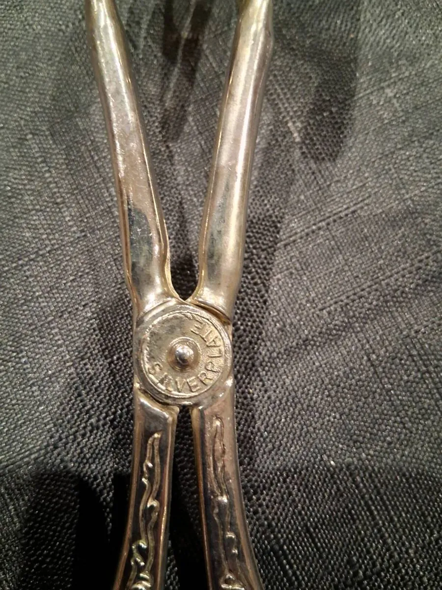 Silver Plated Zinc Alloy Serving Tong's - Image 3