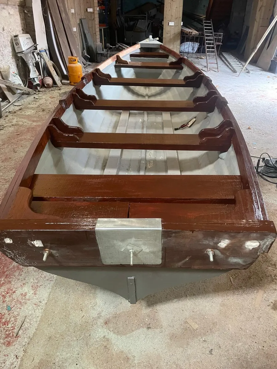 19ft Burke Boat - Image 2