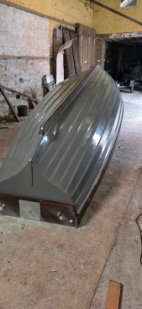 19ft Burke Boat - Image 4