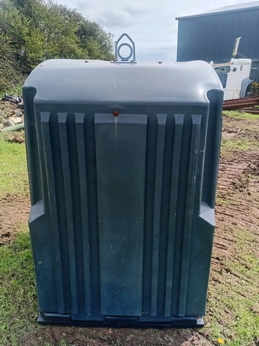 Bottle bank - Image 2