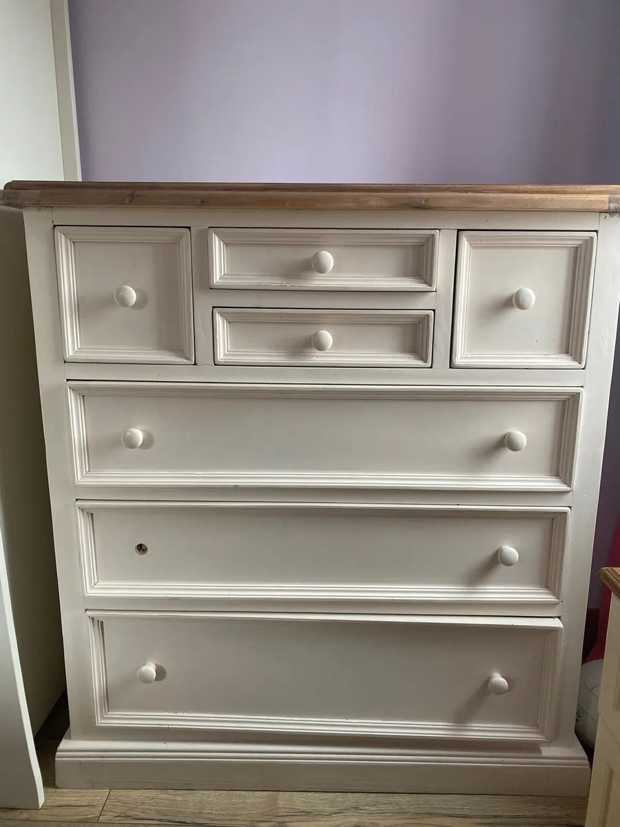 Bedroom Caninet - Image 1