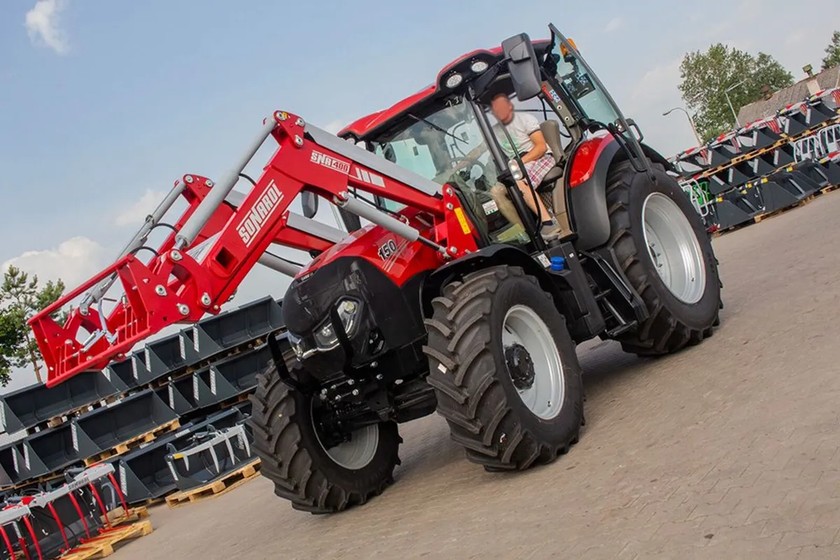 Front Loaders - Image 1