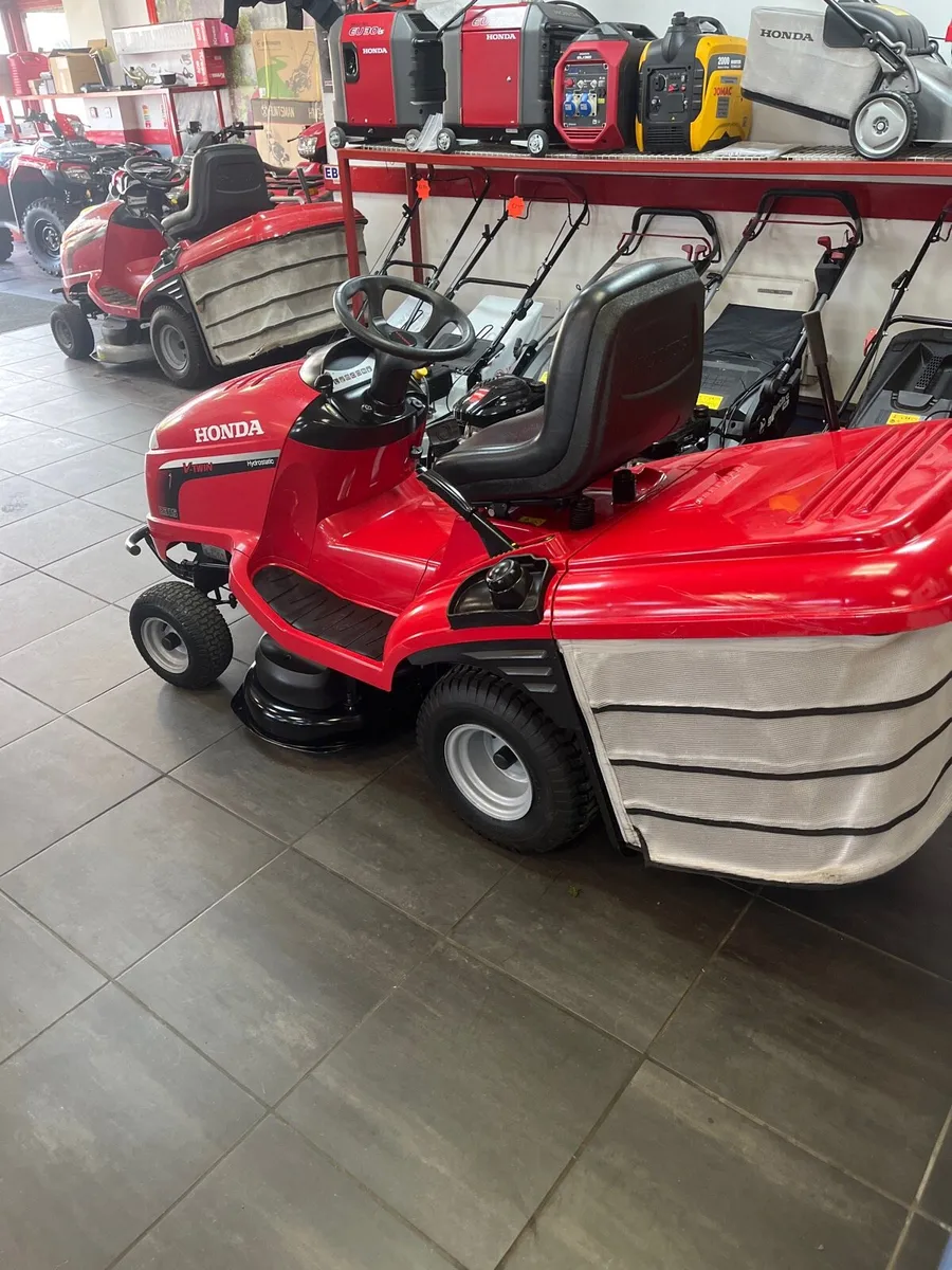 Lawnmowers - Image 3